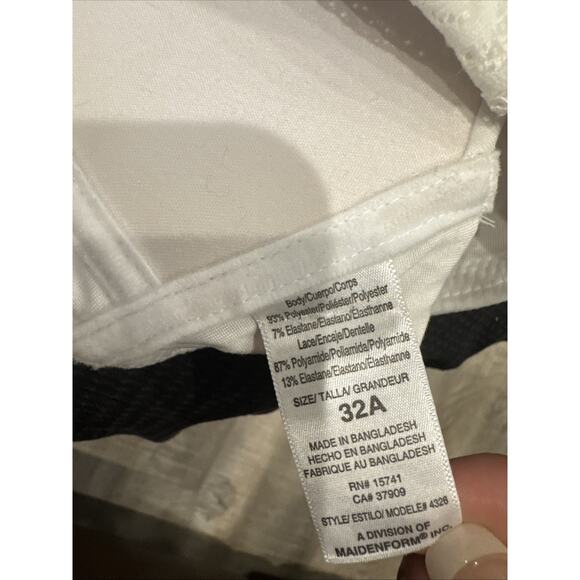 Maidenform Girls Soft Comfort Lace Back Pullover Wireless Bra White 32A New - Picture 6 of 6